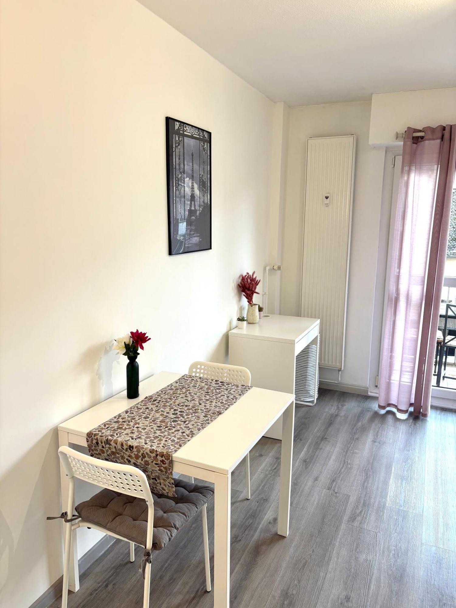 Joli Studio Dans L'Ancien Quartier De Cronenbourg Strasbourg Exteriör bild